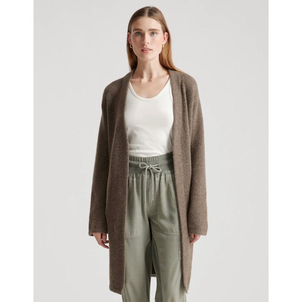 Quince Brown Crew Neck Sweater Soft Knit Minimalist Design